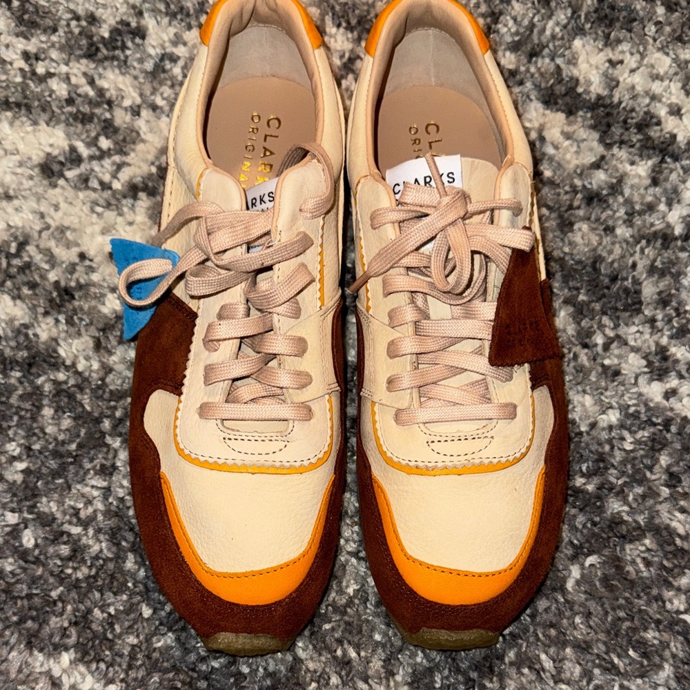 Clarks Men's Cream, Orange, and Brown Sneakers